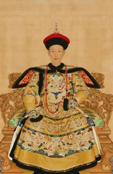 乾隆明知和珅是巨贪，为什么到死都不杀他？原因只有一个。乾隆在位六十年，外加三
