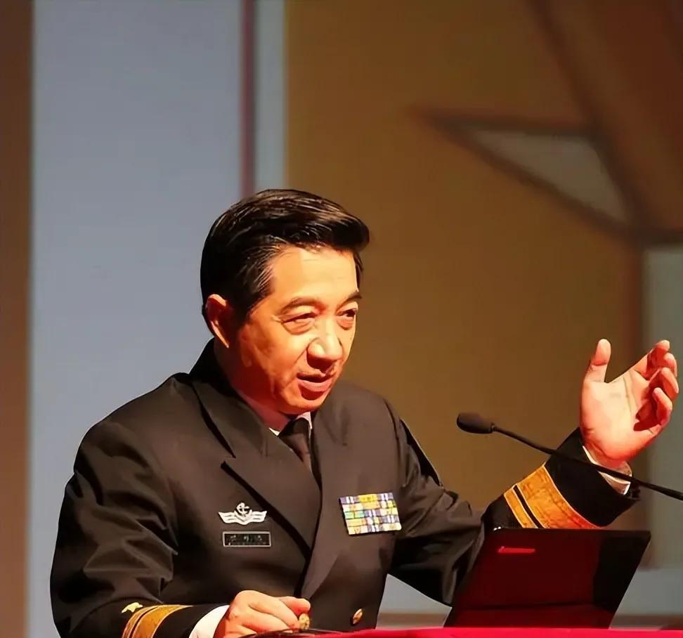 2100枚核弹，正全天候死死盯着地球的各个角落。张召忠那句“一旦开战，无处可逃”