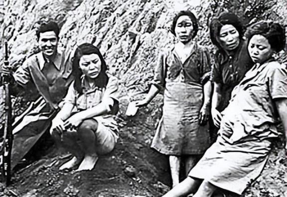 二战时，日军给女性强行注射“606药剂”，注射完，士兵就露出了邪恶的笑容，“60