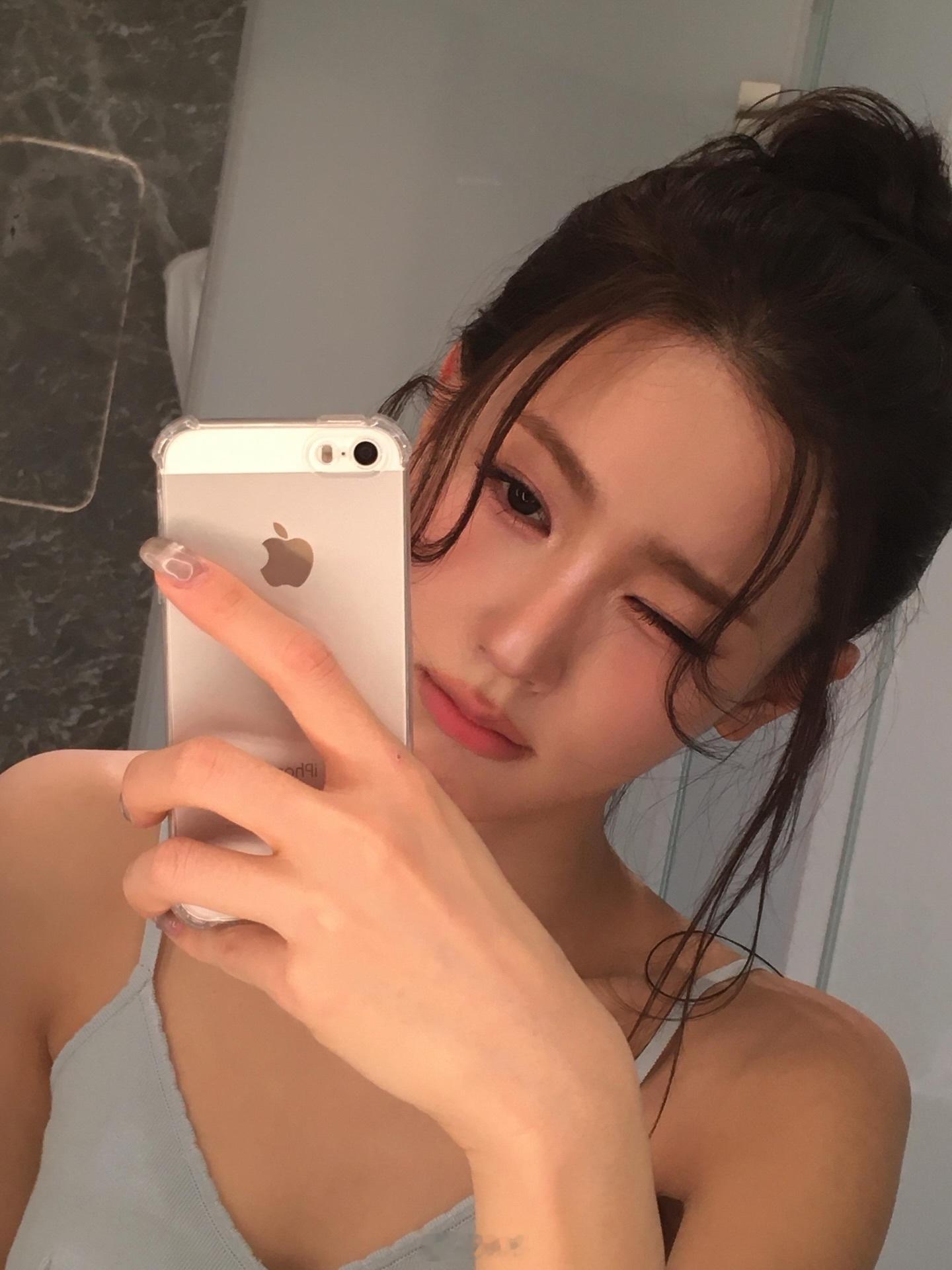 还是以前的home键iPhone有意思。