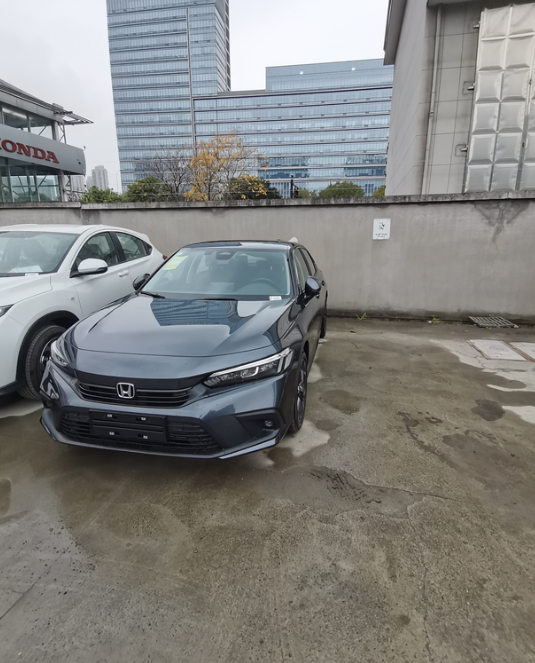 十一代思域刹车有异响请问你们的十一代思域踩刹车时候有没有嘎嘎的声音？在不放音乐