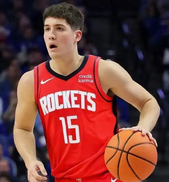 太阳这个吉莱斯皮的防守，谢泼德可以学学，体型类似在这里不想评论谁强谁弱，我只