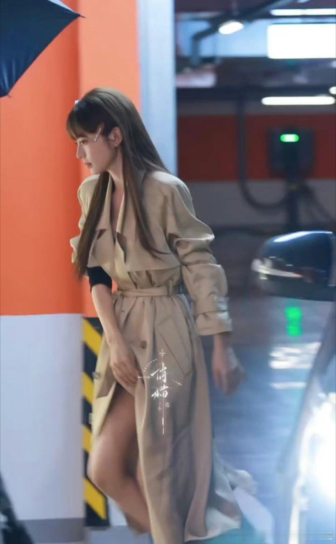 田曦薇完全衣架子身材，每套造型都好看​​​