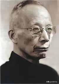 1918年，28岁的竺可桢博士毕业，被女校长堵在家里，女校长语出惊人："你娶我妹