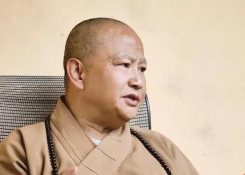 2008年汶川大地震期间，高僧“破戒”收容孕妇，寺内煮肉杀鸡，罗汉寺内108罗汉