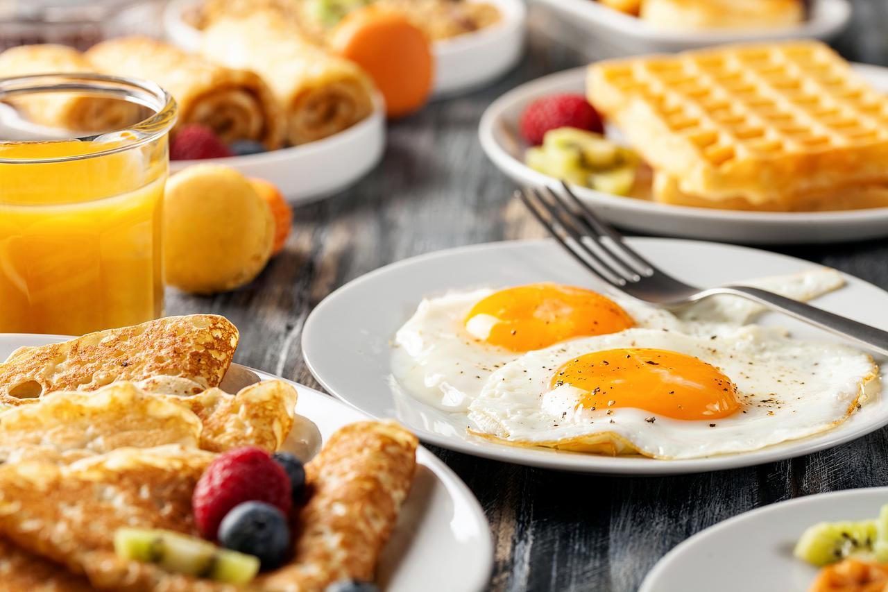 高血压最怕的早餐！医生劝告：宁可饿着，也不要随意吃这5种早餐“大夫，我这血压咋