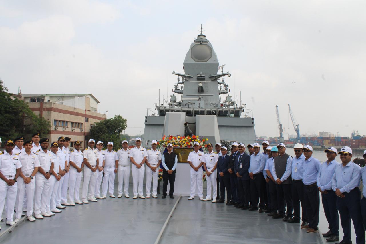 印度，最新护卫舰服役。3月30日，印度海军在加尔各答的加登-里奇造船厂（GRS