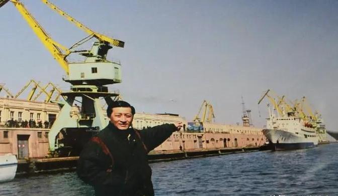 2002年，徐增平买下航母捐献国家宣布公司破产，后来生活怎样了？1998年
