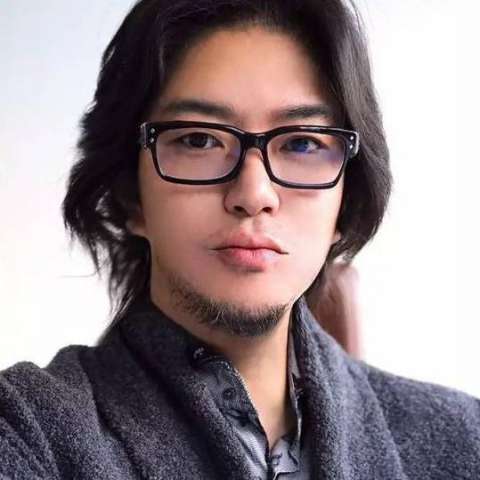 高晓松是p图界隐藏boss? 微博新头像硬生生p成了木村拓哉