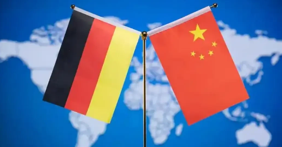 没想到德国对我们翻脸这么快！我们王毅外长欧洲之行时，德国外长瓦德富尔表示，德方愿
