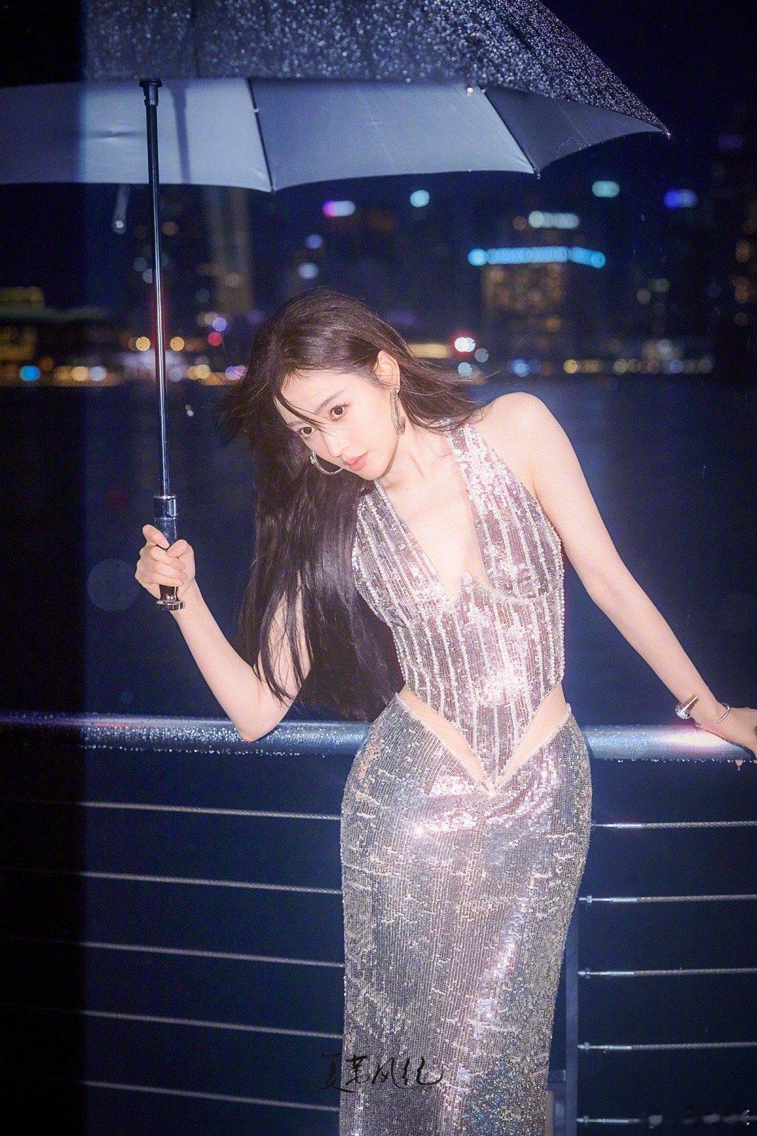 张天爱2025银幕突破面孔张天爱在《毕正明的证明》里太惊艳啦！跳出舒适区演大白