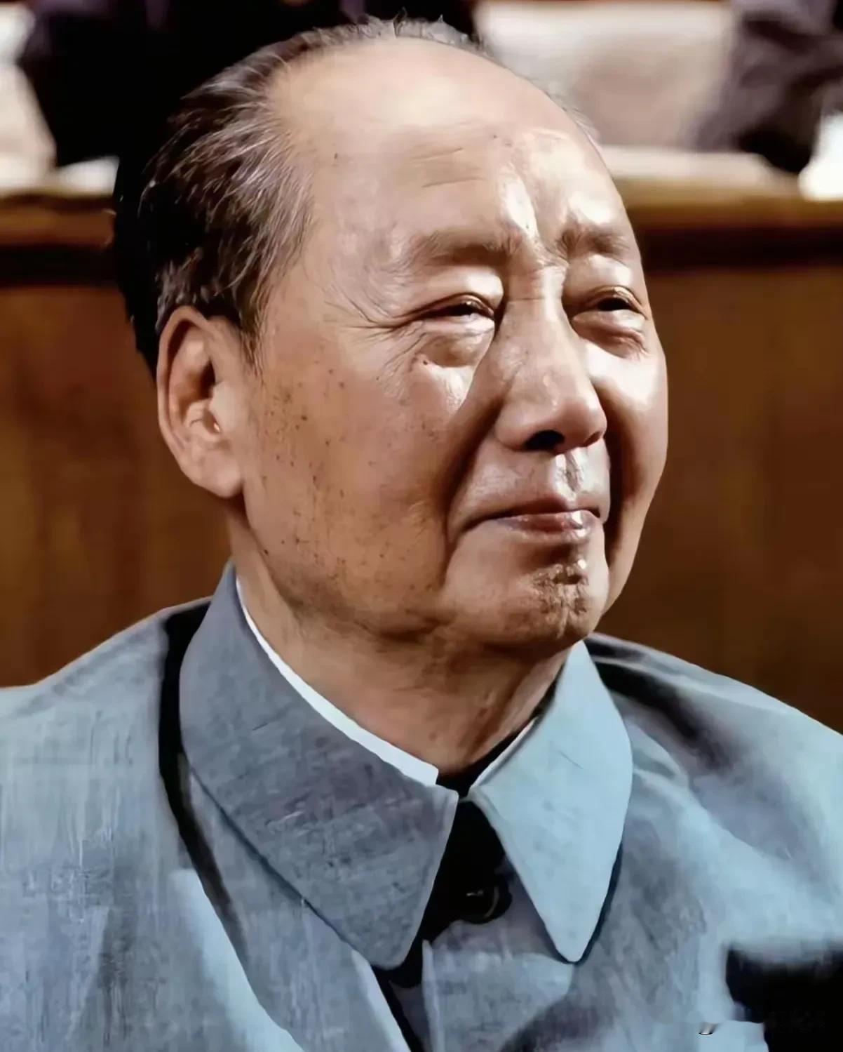 我为什么崇拜毛主席？1.当我生活时，他告诉我“自己动手，丰衣足食。”2.当我