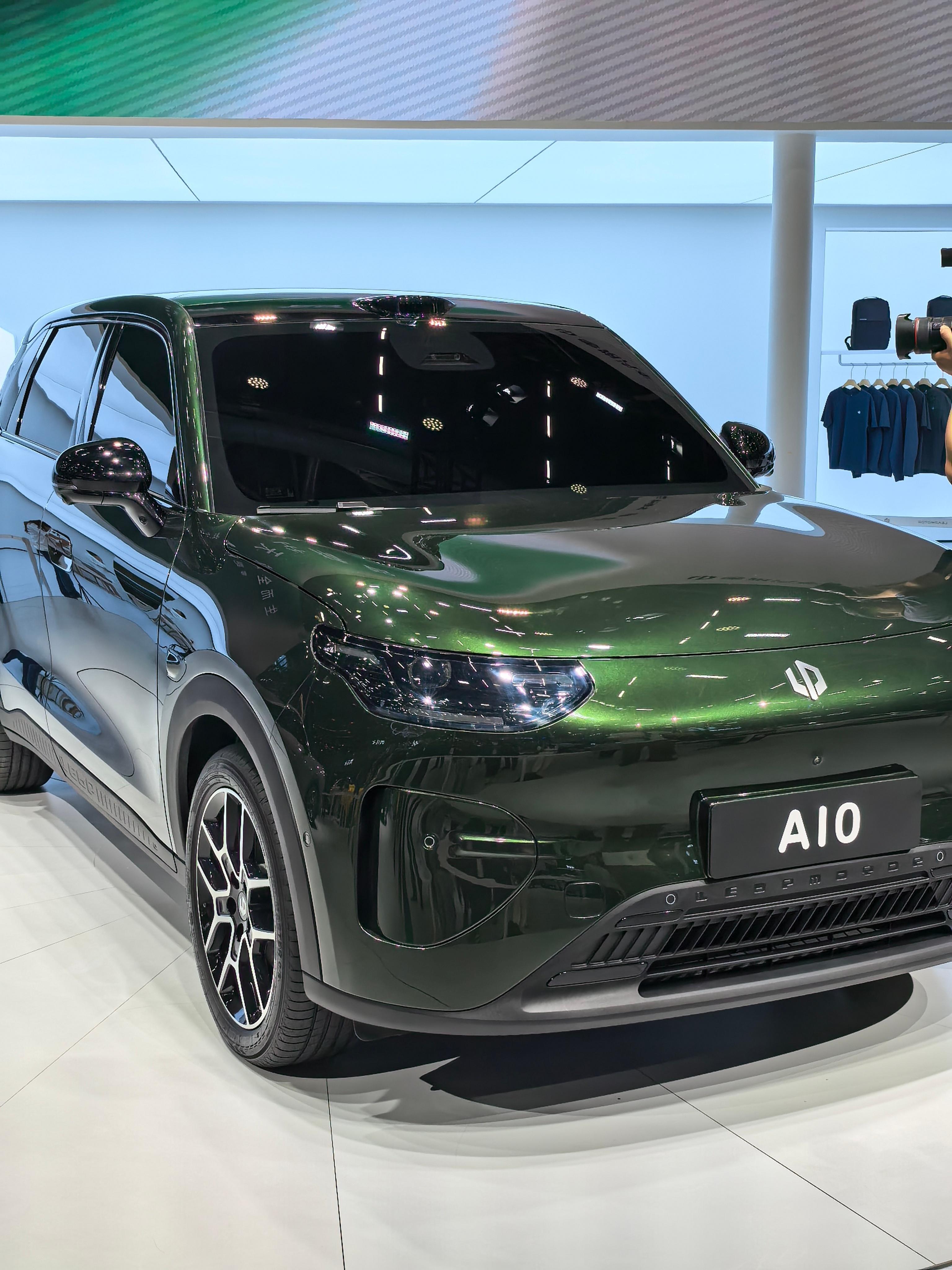 有个小妹说要买车我给她推荐零跑A10但A10预计明年才正式上市后来研究了一