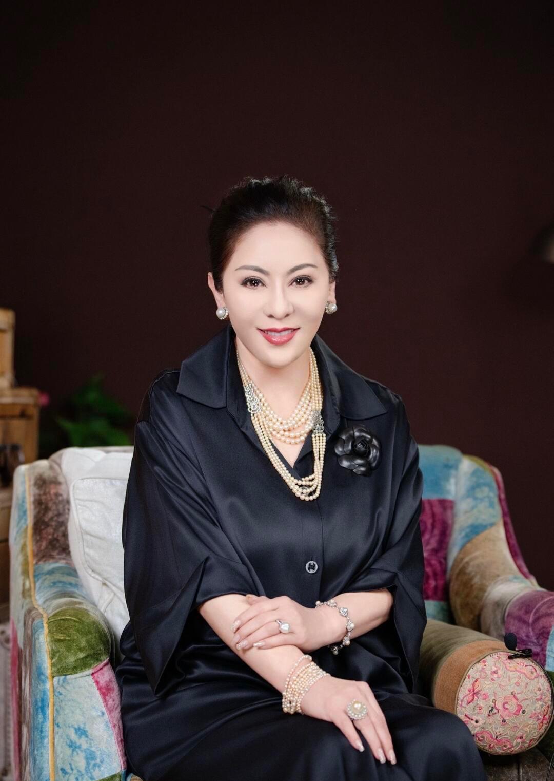 向太认为张家齐妈妈肖英杰在综艺《我家那闺女2026》里的关心是演出来的，并非真心