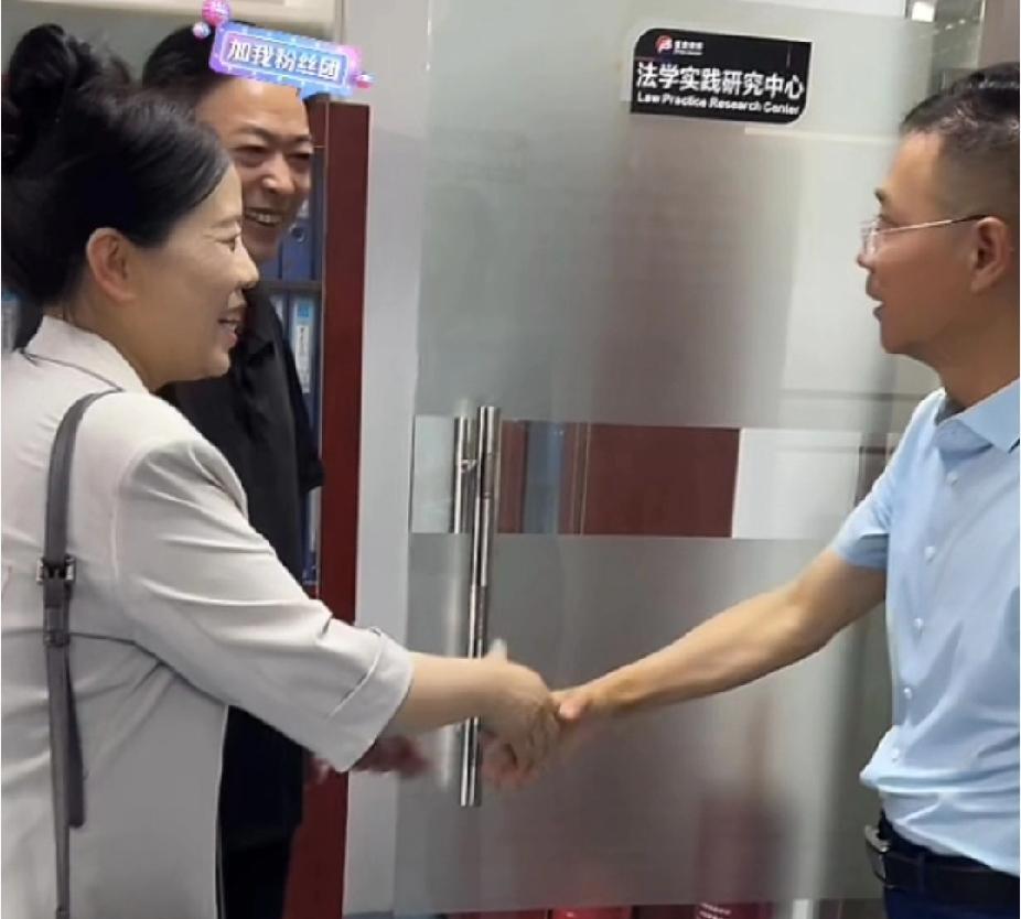 柴桑大姐：这个母亲的无妄之灾，人间惨剧！一辈子，回不去了。柴桑大姐直播时说，这