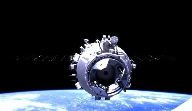为什么大家都不提中国空间站了？没脸提？这个说法本身就值得质疑。100吨对42