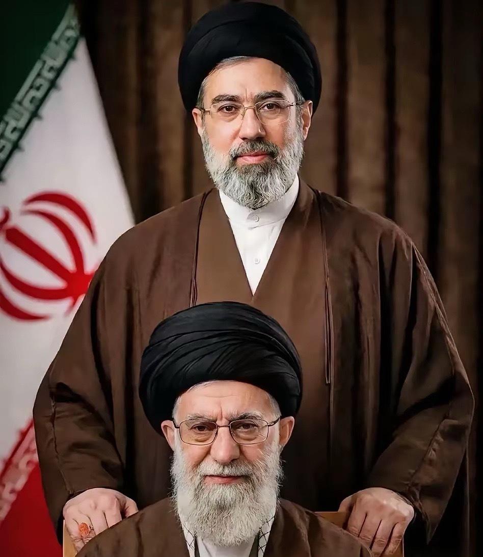 哈梅内伊跟他的儿子，不得不说基因的力量太强大！带定位晒今日生活我的今日状态：