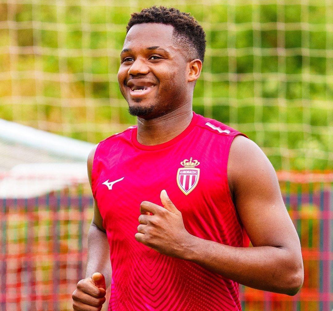 邮报：诺丁汉森林希望在今年夏天签下安苏·法蒂，并准备向巴萨提供约1500万英