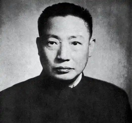 1948年8月，军统保密局局长毛人凤接到消息——他的两个亲信戚再玉、张