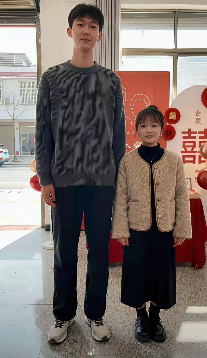 吾家有喜了，儿子订婚了，当奶奶的愿望很快就要实现了。