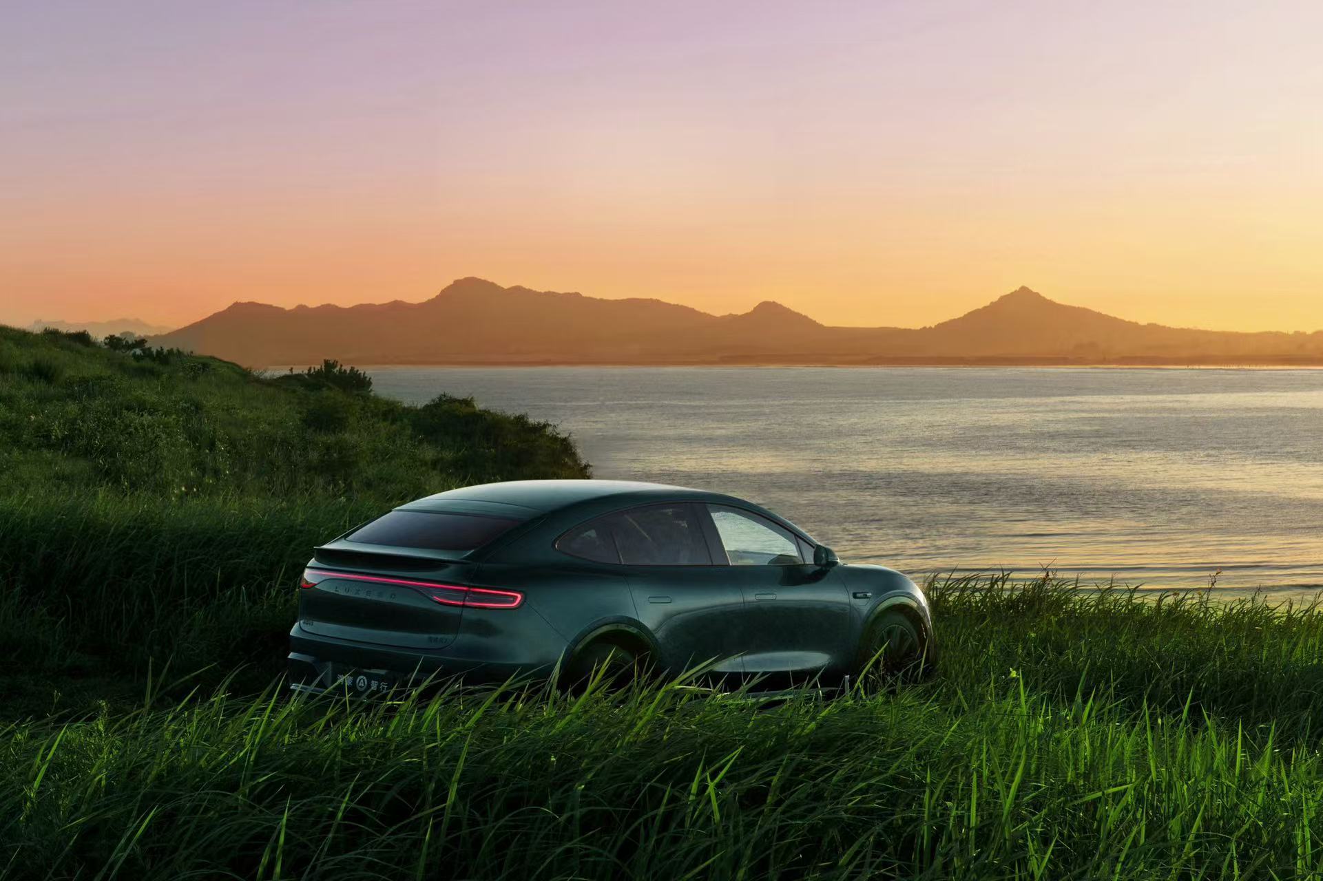 发现我的智界R7含金量又上升啦！它最近在中汽研专业风洞实验里，以0.217Cd