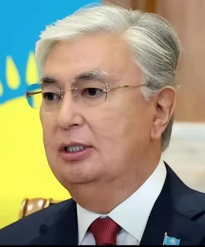 托卡耶夫访日形象一落千丈！哈萨克斯坦总统托卡耶夫12月18到19号访日，本是