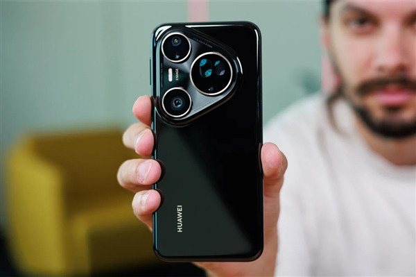 数码闲聊站曝华为在测双2亿像素，主摄和潜望长焦都是超大底，这配置还是头回见。