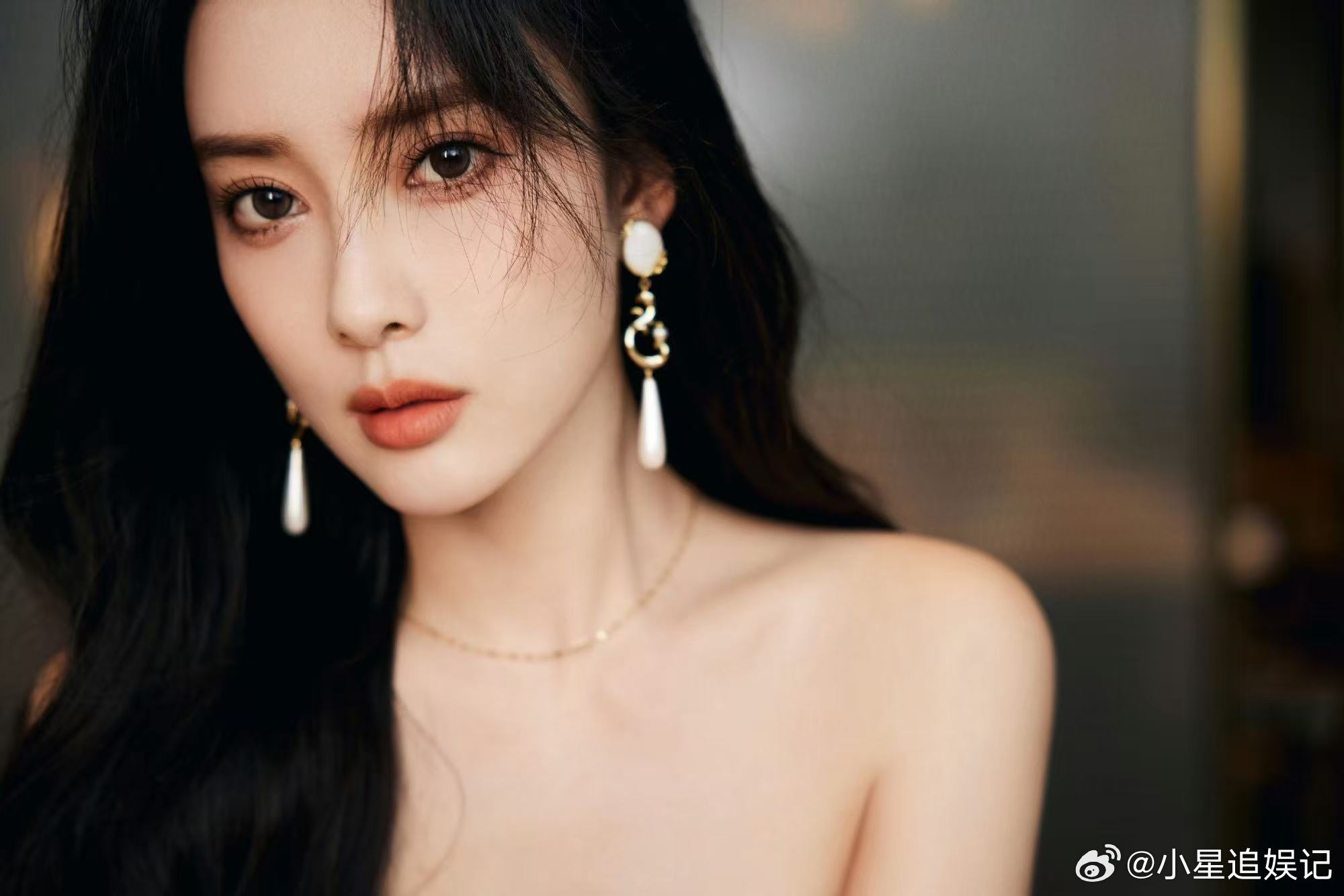 孟子义电视剧阅片量惊人问她最近在追什么能聊半小时，这种阅片量说明她是真喜欢这行
