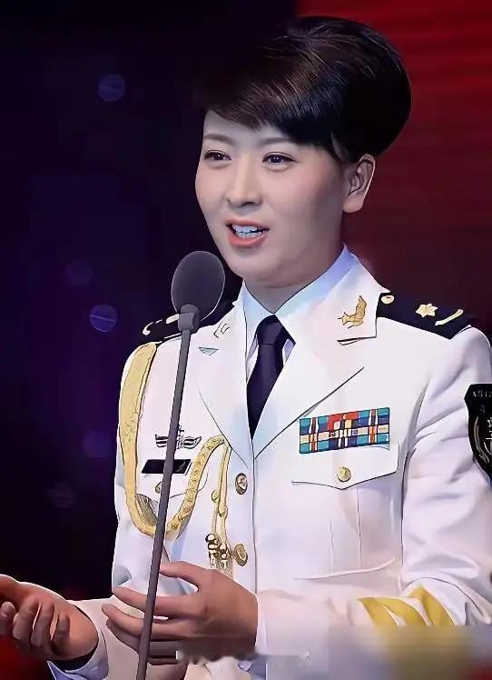 《关于部队文职人员六角星肩章优化建议》中国人民解放军文职人员制度是军队现代化