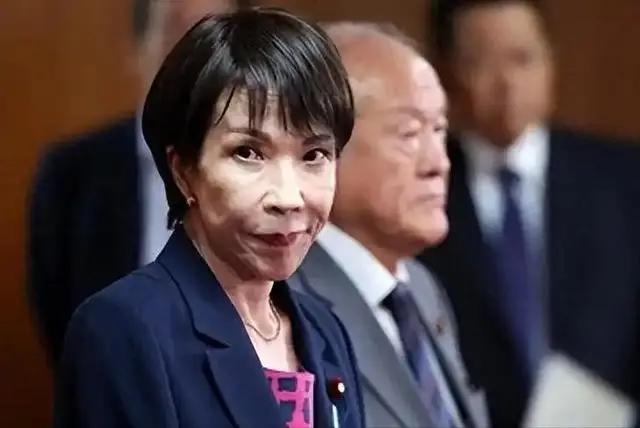 日本敢于对抗中国的核心原因可归结为政治右倾化，美日同盟捆绑及战略误判三方面。首