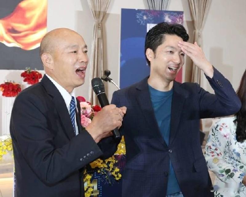 韩国瑜、徐巧芯、蒋万安同框，发声回应被抹黑，为蒋万安送暖。就在今日（10月11日
