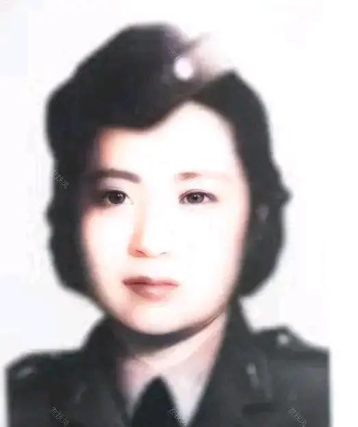 1951年，在滕县保卫战中与日寇血战壮烈牺牲的抗日爱国名将王铭章的二夫人叶亚华在