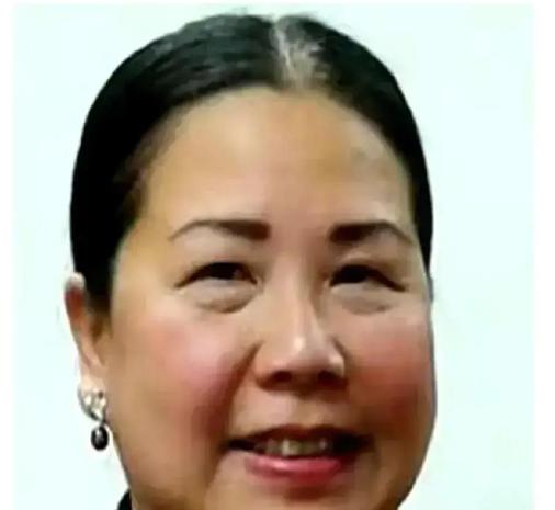 你敢信吗？一个在美国安插在中国潜伏了多年的间谍头子，居然是个天天笑眯眯、热心肠到