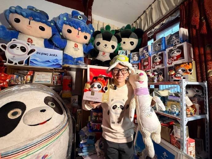 米兰冬奥圣火传递米兰站首棒是中国人张文全