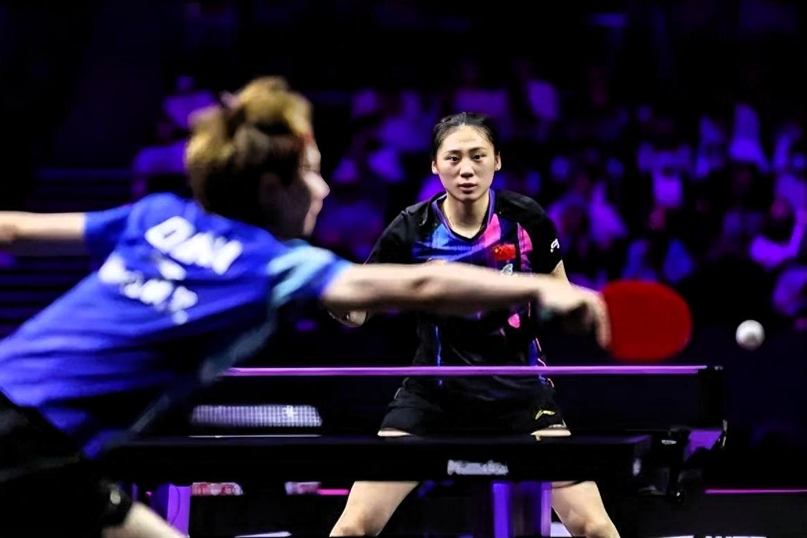 现状与优势-基本情况：21岁，右手横板两面弧圈结合快攻，身高1.77米，