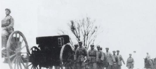 毛主席是统帅、是导师，不是没有原因的。打济南战役时，许世友给中央发电报说，“主席