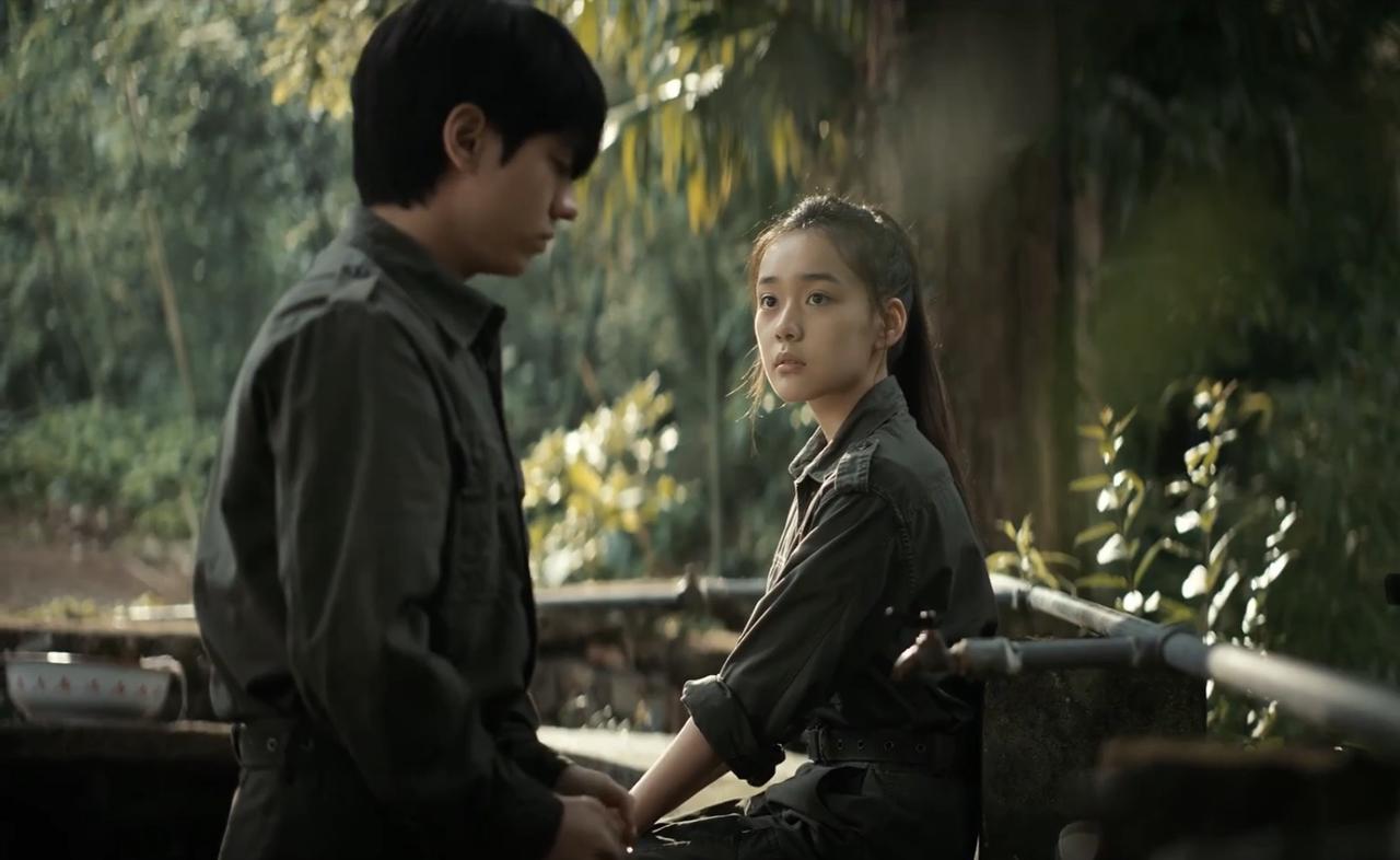 很真实，也很现实。聂九罗和邢深注定错过。虽然两人渐行渐远，但是他俩在一起氛围