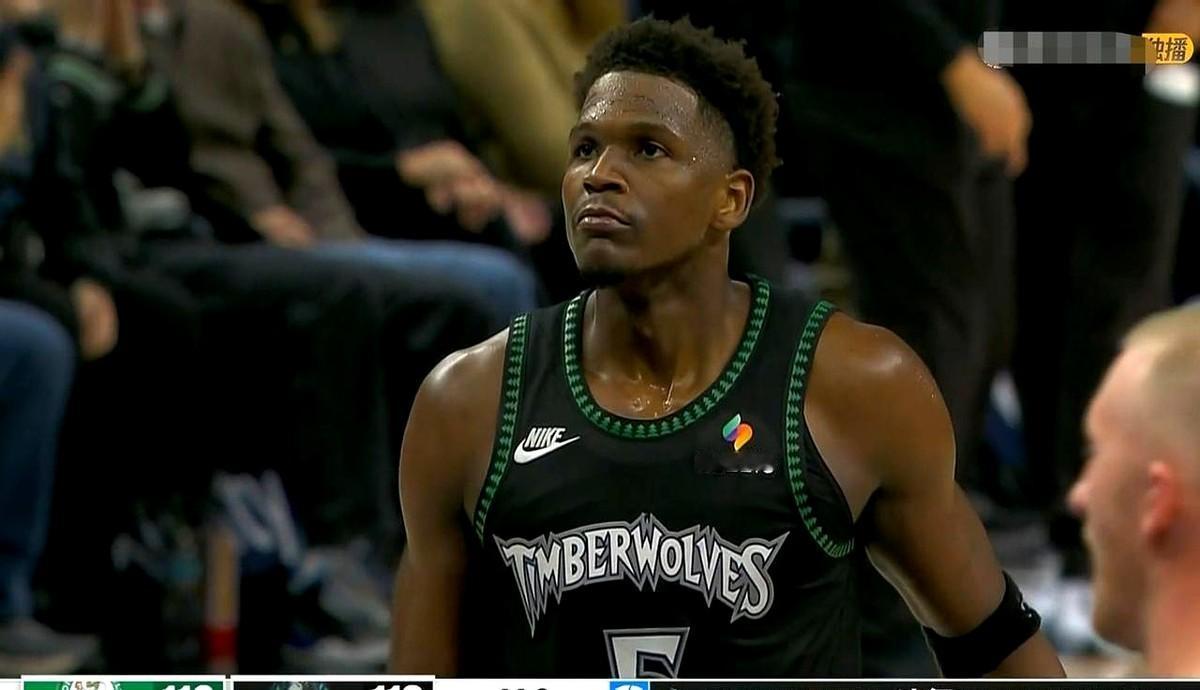 今天森林狼主场险胜凯尔特人，爱德华兹的表现简直藏都藏不住！首发37分钟，24投1