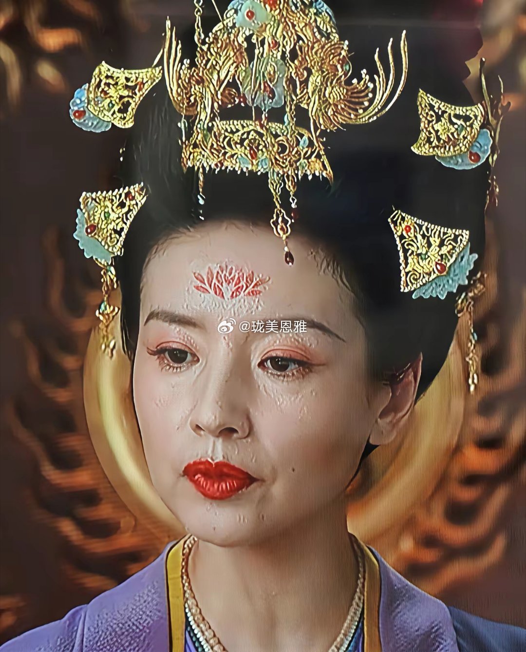 这是正常的滤镜毛孔吗？为什么要这么丑化