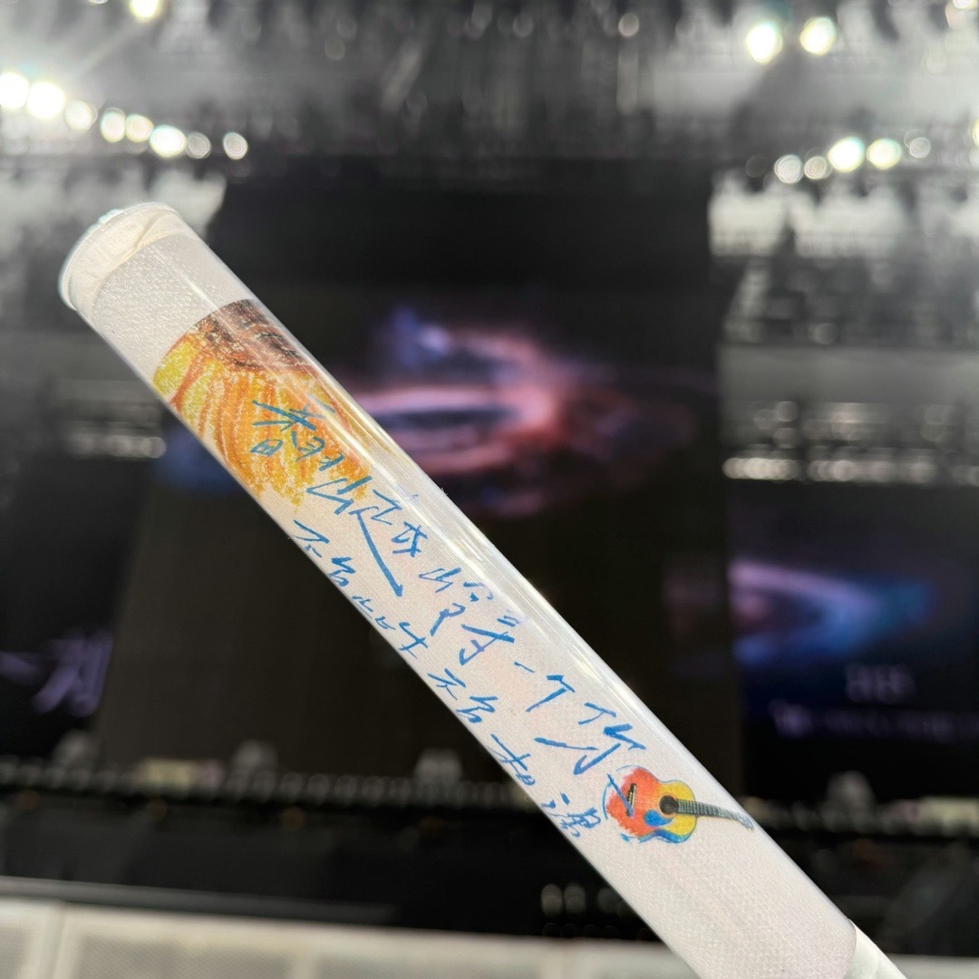 西安成了刘宇宁痛城谁在西安街头被宁哥的应援包围了我不说！从地铁到商场全是他的物
