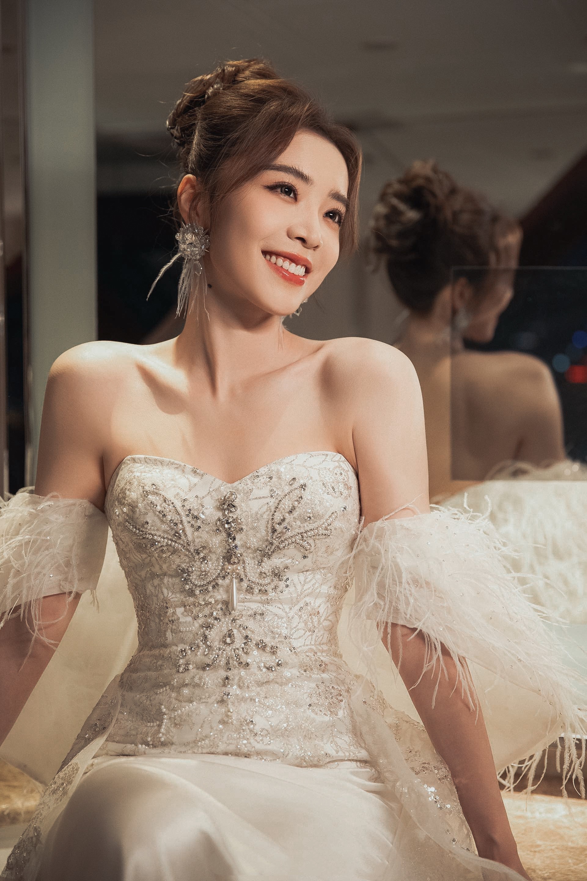 余霜婚纱大片，美丽的“新娘子”​​​