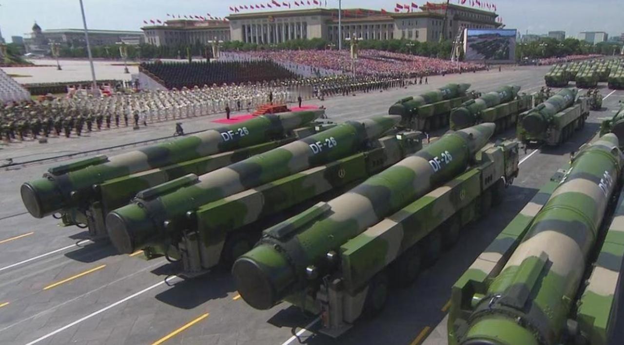 怒炸全网！美军南海摔机还敢甩锅中国电磁武器？国防部一句话直接怼到它哑口无言！