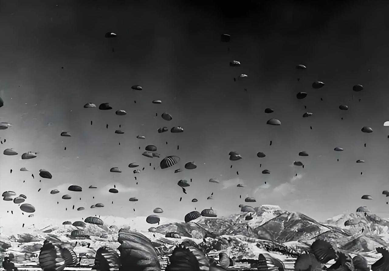 1948年12月24日，淮海战场雨雪交加，气温骤降，国民党军飞机的空投时断时续，
