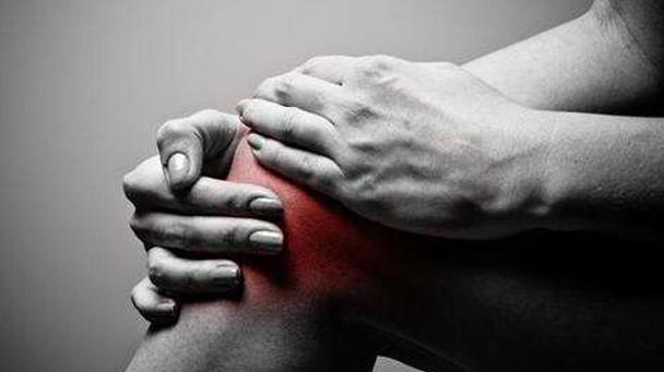 膝关节退行性改变，如果没有这四个变化，请把心放在肚子里 体检单上出现“膝关节