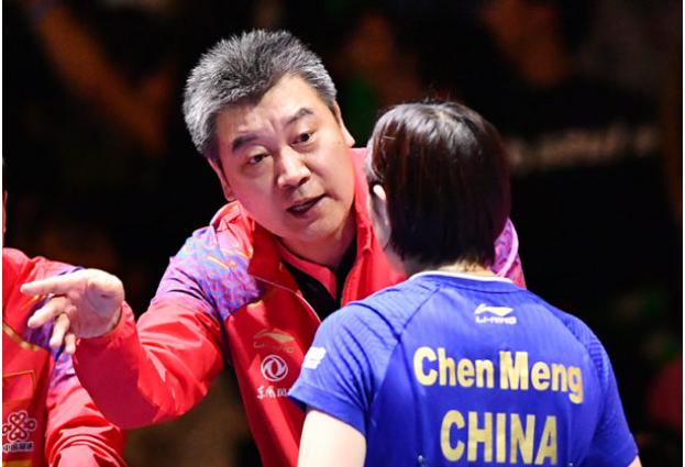 日媒解读国乒公布新教练组名单，提到了卸任总教练李隼的一则旧闻，十分耐人寻味！