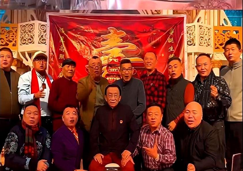 侯耀华的时代，彻底结束了！一场80岁生日直播，成了大型掉粉现场，红皮鞋也救不了
