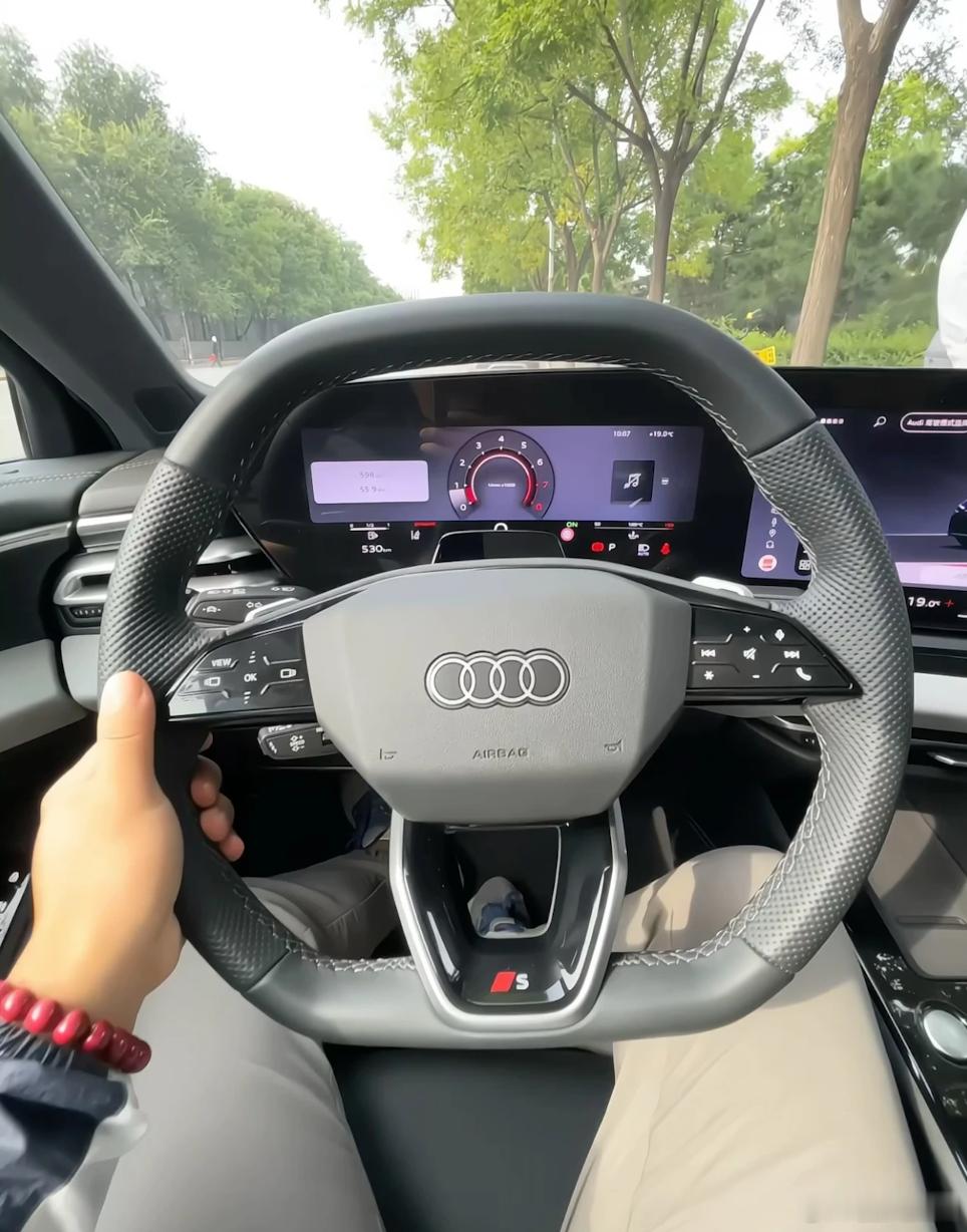每天通勤两小时，现在变成了一种享受每天上下班来回两个小时，早晚高峰堵车是常态。之前一趟跑下来，腿绷得