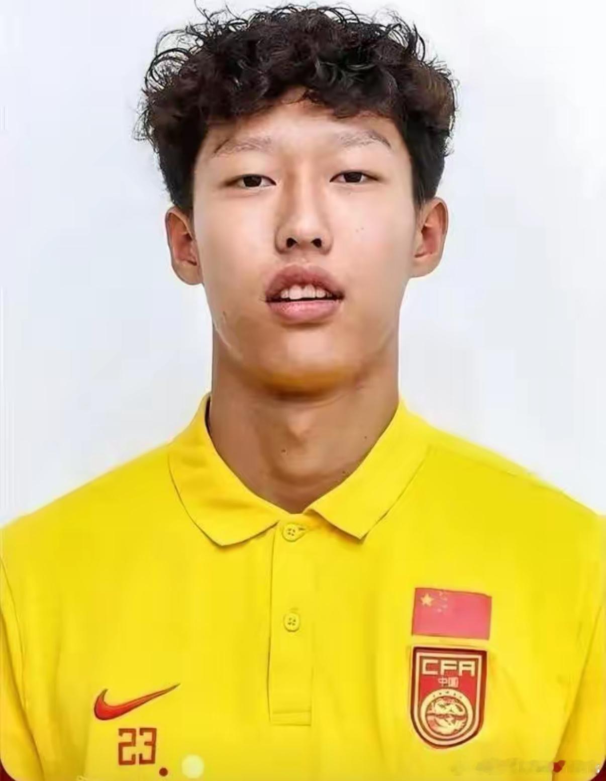 说重庆铜梁龙队内的顶薪封顶就是税前120万，这个大家相信吗？就是说国内球员顶薪1