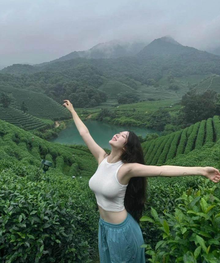 人生不易，且行且珍惜。​朝气蓬勃精神🌞🌞🌞