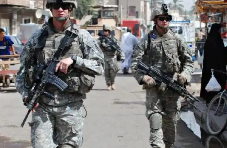 伊拉克人不感谢美军，他们决定用武器回击它。大批民兵被炸后，伊拉克政府受不了了，决